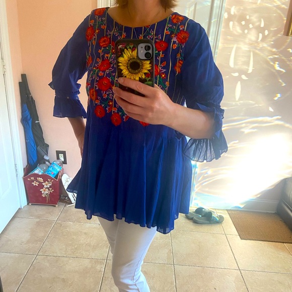 Embroidered tunic - Picture 2 of 15